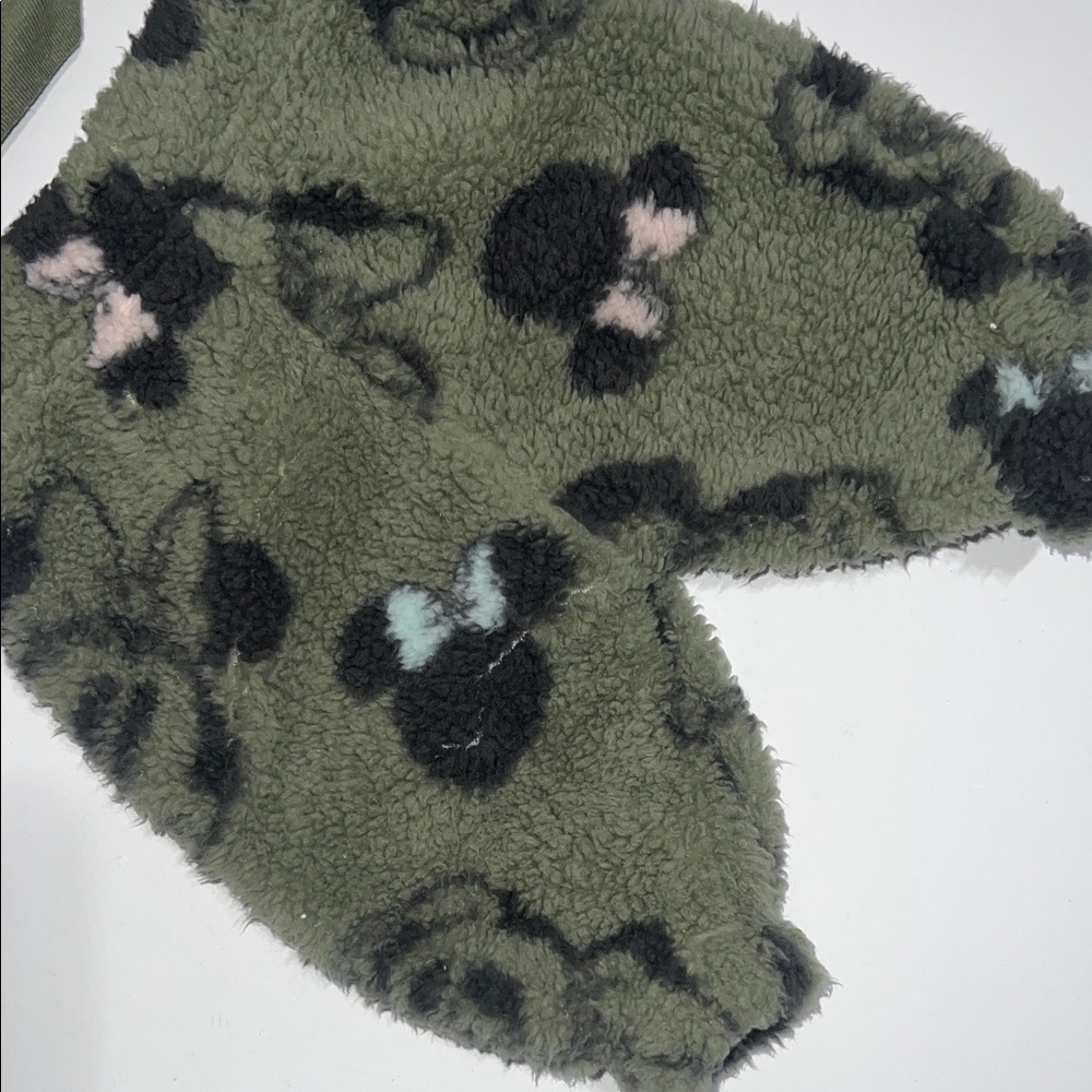 NB Disney Baby Green Outfit - Picture 3 of 11